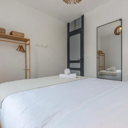 Maison 3 Chambres, Parking Gratuit&proche Métro Hébergement de vacances *