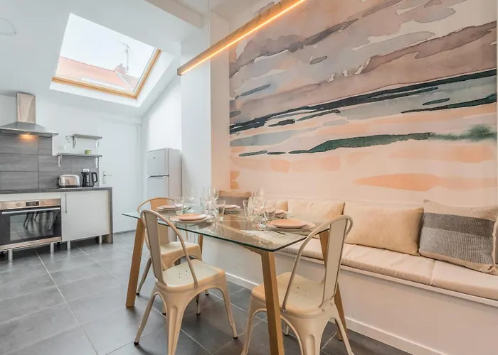 Maison 3 Chambres, Parking Gratuit & Proche Metro Semesterbostad