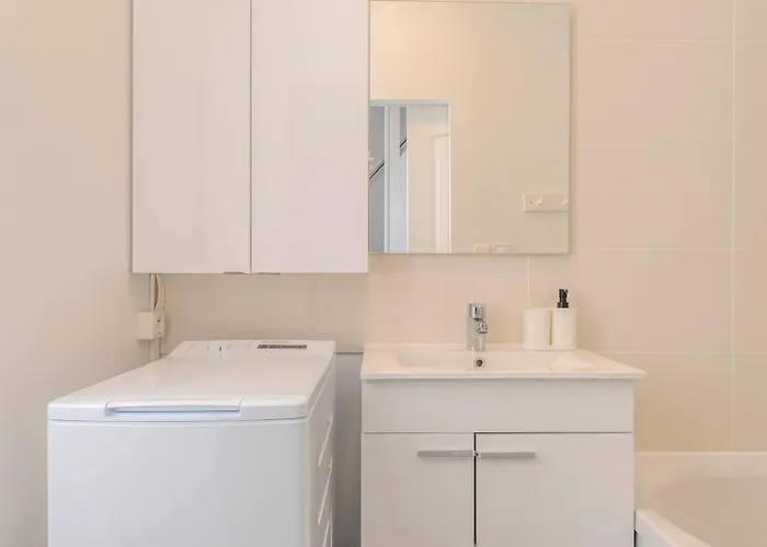 Maison 3 Chambres, Parking Gratuit & Proche Metro Semesterbostad