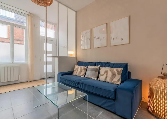 Maison 3 Chambres, Parking Gratuit & Proche Metro *